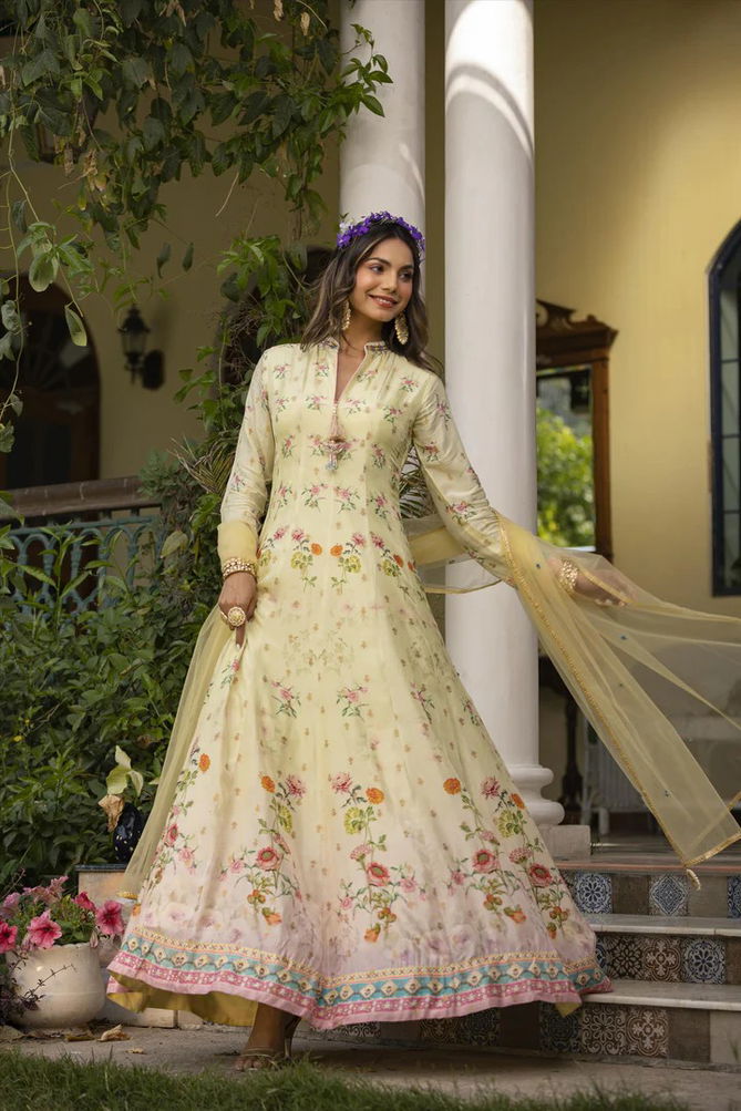 Virasat Bela Jacquard Heavy Designer Wedding Wear Gown Wholesalers In Delhi
